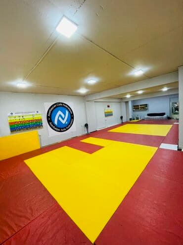 İdman döşəkləri və xalçaları: Salam Ehmedlide yeni acilmis Cudo zalina Karate, Akrobatika ve Reqs lalafo.az -da — 4 İdman döşəkləri və xalçaları: Salam Ehmedlide yeni acilmis Cudo zalina Karate, Akrobatika ve Reqs — 4