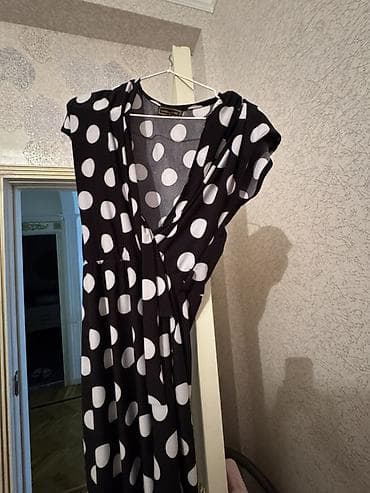 Cinslər: Don əla vəzyətdədir cox az geynilib. 10 manat. 36 (S razmer) — 2