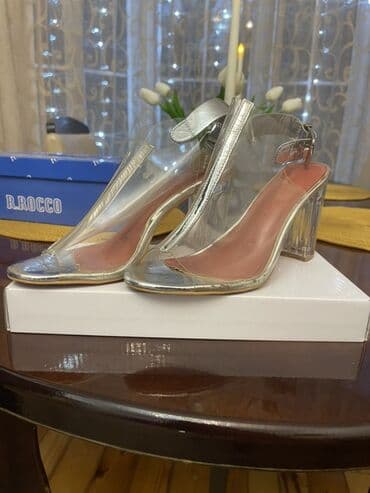 кросовки: Məhsul: Qadın idman ayaqqabısı - Brend detallı dizayn: üst hissədə — 5