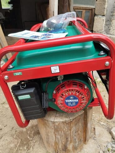 nol faza matorlar: Yeni və orijinal qablaşdırmasında olan Yamaha YG2000W generatoru. Bu — 3