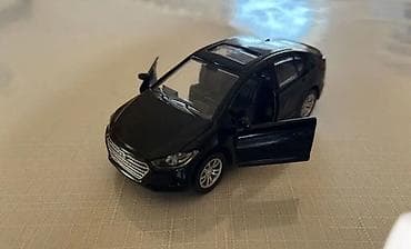 Məhsul: Metal miniatür avtomobil modeli – Hyundai sedan — 4