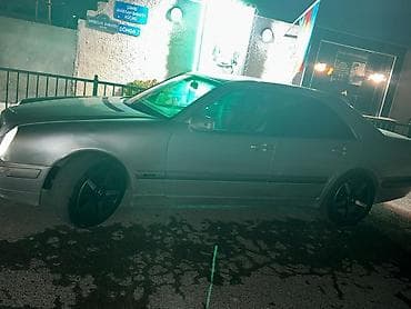 mercedes 600: Mercedes-Benz E-Class (W210) sedan - Kuzov: 4 qapılı sedan, gümüşü — 4