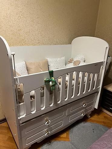 Oğlan və qız üçün, Yeni, Dördbucaq, Beşik, Dəst ilə, Matras ilə, Yellənmə mexanizmsiz