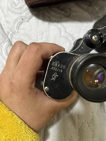 kohne azerbaycan pullari: Sovet istehsali dürbün.1941-1945 müharibesinnen getirilib — 2