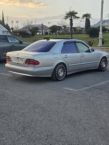 mercedes e 320: Salam.Barter edilir yalniz.18 lik paket disk teker.1 ededin yungul cat — 1