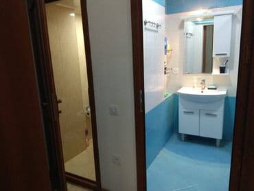 at yalında evlər: Bakı, 3 otaqlı, Köhnə tikili, m. İnşaatçılar, 90 kv. m — 20