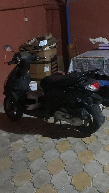 ezik maşınlar: Salam 49 kubdu kasmetik işdəri var tekerler yaxsi vəzyətdədi — 3