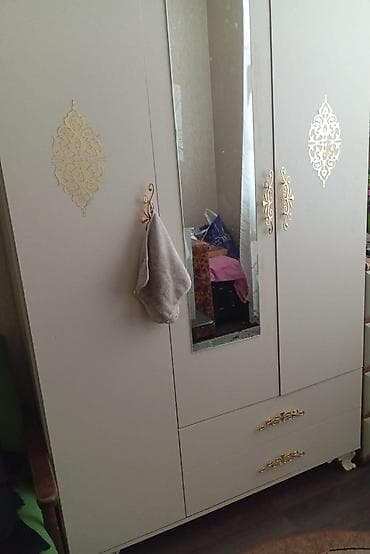 uşaq dolab: ✅dolab satilir 160 manata Hündürlüyü 2 m. Eni 1.50 dərinliyi 45 — 1