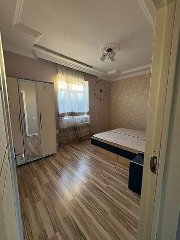 zabratda ev: Zabrat 2 71 nömrəli orta məktəbin ərazisində yerləşir 3 otaqlı ev — 8