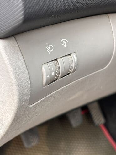 alatava 2 heyet evleri: Kia Ceed: 1.6 l | 2007 il Universal — 6