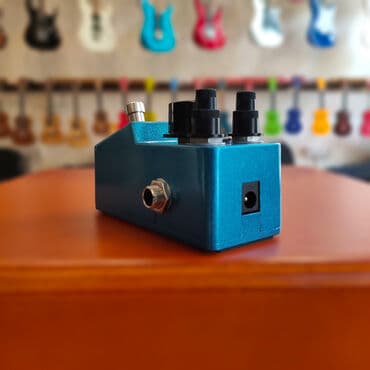 sintezator almaq: Gitara effekt pedalı Ibanez Super Metal Mini Elektrik gitarası üçün — 2