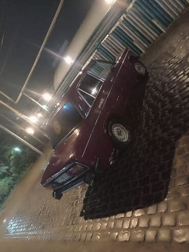 175 70 13 təkər: VAZ 2106 sedan - Kuzov: 4 qapılı, tünd bordo rəng. Xrom yan — 8