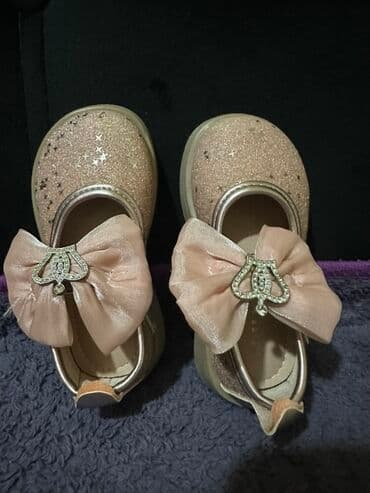 Uşaq qız üçün bəzəkli baletka ayaqqabılar - Rəng: açıq pudra/şampan -