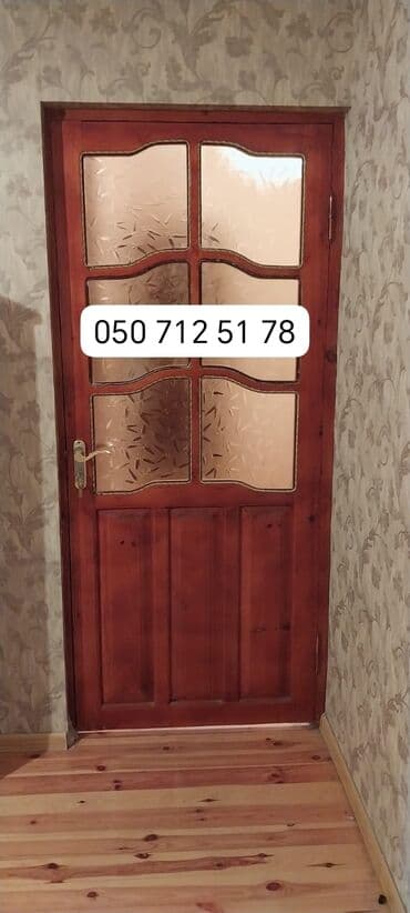 Məhsul: Şüşəli taxta otaq qapısı Ölçüləri eni 90 sm hundurluk. 2