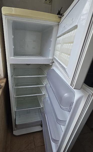 soyduc: İşlənmiş 2 qapılı Hotpoint Ariston Soyuducu Satılır, rəng - Ağ — 3