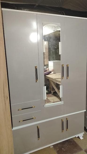 mebel qorka: 📌Dolab 3qapi 💶Qiymet 150azn 📏Ölçü 120 eni 2 hündür 47 dərin 🌈Reng — 4