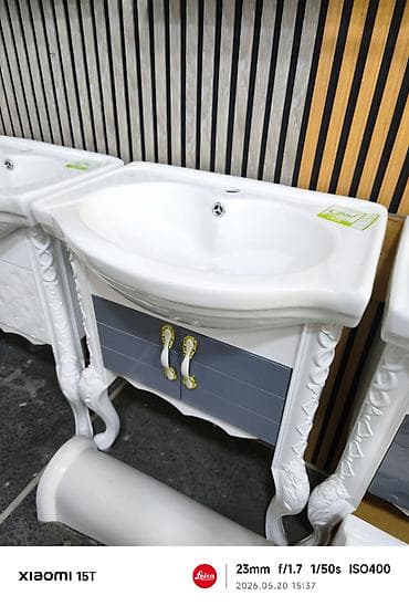 yer desen: Klassik üslubda vanna otağı üçün dolablı lavabomuz. - Material — 1