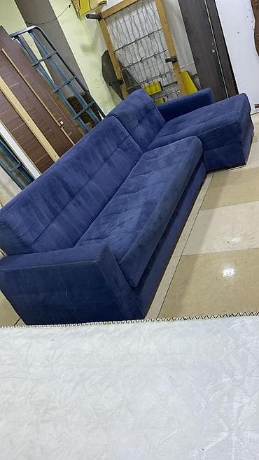 Künc divan çatdırılma daxil 300₼. Ölçü 1.20/3. Açılır baza var. Ünvan