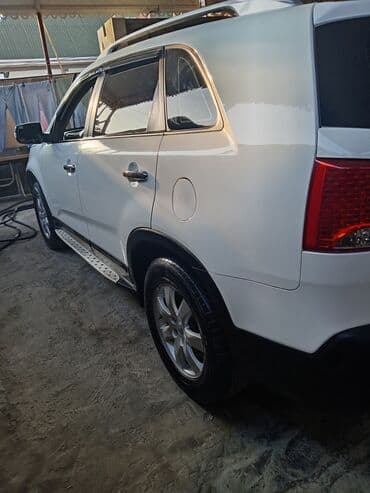 3 23 most: Kia Sorento: 2.4 l | 2012 il Krossover — 2