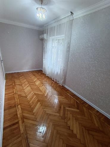 qara qarayevde evler: Bakı, 2 otaqlı, Köhnə tikili, m. Xalqlar Dostluğu, 62 kv. m — 1