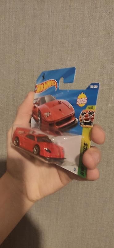 Velosiped ehtiyyat hissələri: Hot Wheels – Ferrari F40 (HW Exotics seriyası) alıcıya cüzi endirim — 3