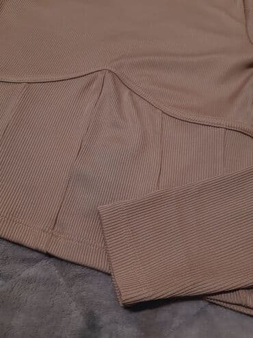 zara qadın: 2defe geyinilibTezedir demek olarki
New yorker
XS
Top(qisa model) — 3