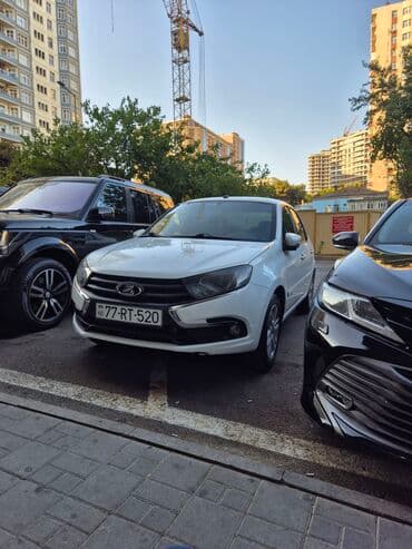 vaz 2103: Barter de var Lada Granta modelinin bu ağ rəngli sedanı dörd qapıya və — 11