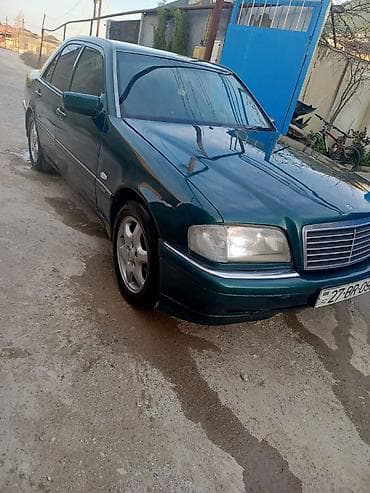 mercede: Mercedes-Benz C-Class: 0.5 l | 1995 il Sedan — 9