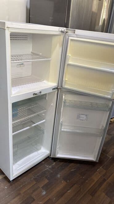 mətbəx tərəzisi: İki qapılı soyuducu - Üst hissədə dondurucu bölmə, alt hissədə əsas — 2