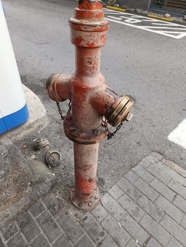 Dekorativ divar panelləri: Təmiz dəmir durba, içindən su çıxır amma vəziyyəti pis deyil. işlətmək — 1