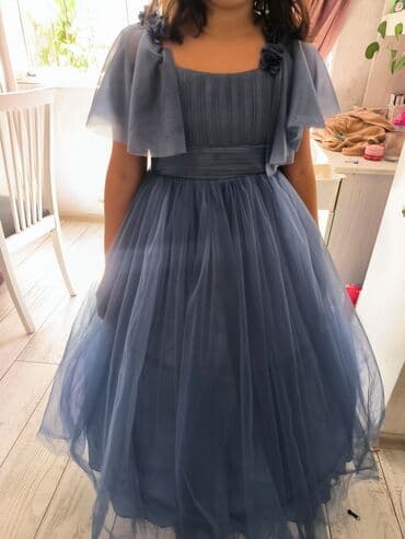 Çaydanlar: Satılır.110 azn alınıb 40 azn satılır.Bir dəfə geyinilib.Olchu 8-10 — 2