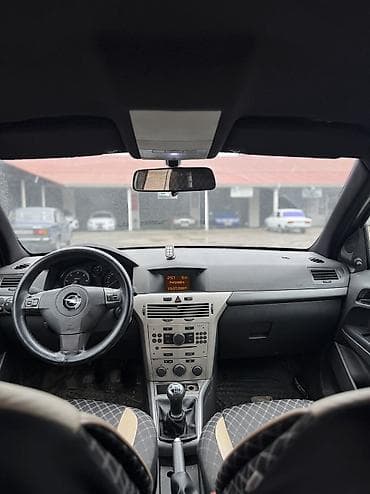 mercedes benz e 2000: Opel Astra: 1.3 l | 280000 km Universal — 7