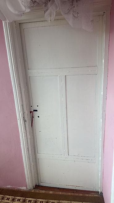 su çənləri ikinci əl: Ağ rəngdə taxta otaq qapısı - Material: taxta, panel konstruksiya — 1