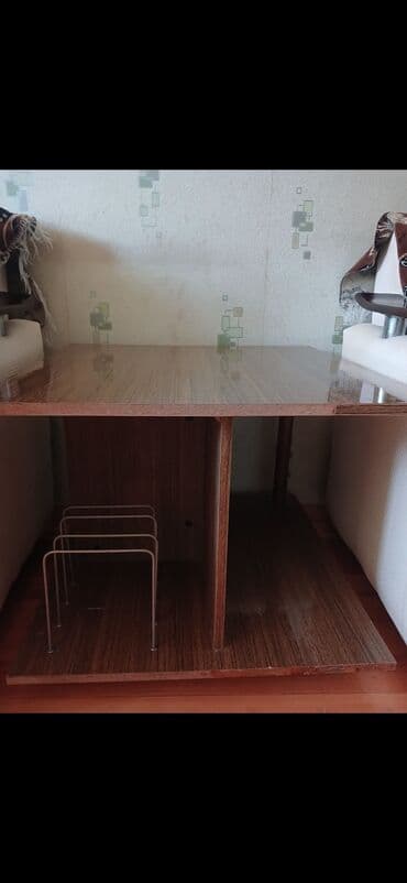 стол для балкона: Журнальный стол, Б/у, Нераскладной, Квадратный стол — 3