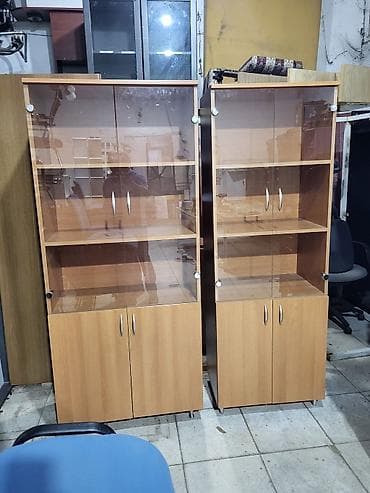 2el dolablar: Şüşəli vitrin şkaflar – 2 ədəd (eyni model) - Material: ağac — 2