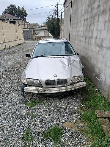 BMW 3 series: 2 l | 1999 il Sedan