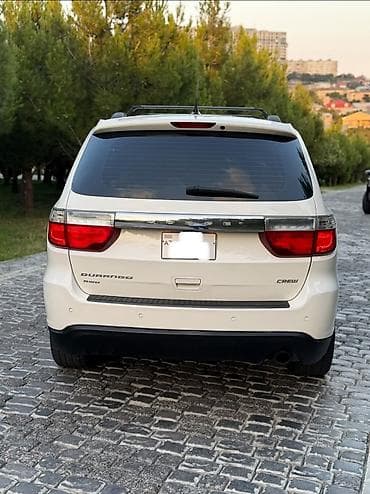 vito disk: Dodge Durango Crew – ağ rəngli 7 nəfərlik SUV Xüsusiyyətlər: - — 4