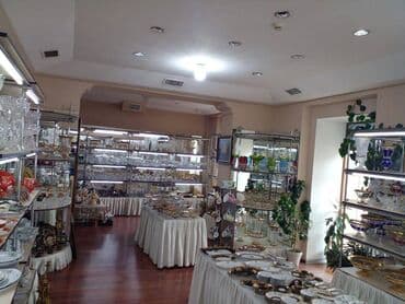 сдаю в аренду помещение: Nəsimi rayonu Köroglu Ğənclik metrosuna yaxnsahəsi 100 kv/m olan, 2 — 2