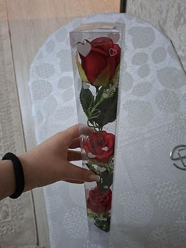 Ковры: Hədiyyəlik süni qızılgül dəsti - 3 ədəd qırmızı qızılgüldən ibarət — 1