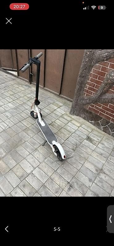 real mass: İşlənmiş Elektrik samokat 8", 351 - 500 Vt, 26 - 35 km/s, Ünvandan götürmə — 2