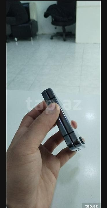 plesteyşin 5: Samsung Galaxy Z Flip 5, rəng - Qara, Barmaq izi — 5
