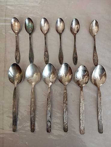 12 ədəd metal qaşıq dəsti - Tərkib: metal (gümüşü rəngli), sap — 1