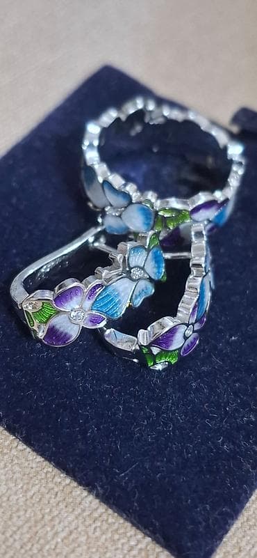 Bijuteriye. Stal. Rengini deyishmir. Gumushe benzeyir — 1