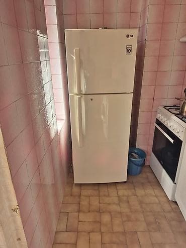 dərin dondurcu: LG iki qapılı soyuducu (üstdə dondurucu) - Brend: LG - Korpus rəngi — 1