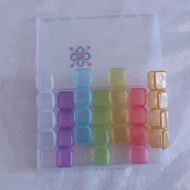 gurcu xengeli sifarisi: Muncuq qabı. 28 gözü var və hər birinin öz qapağı var — 2