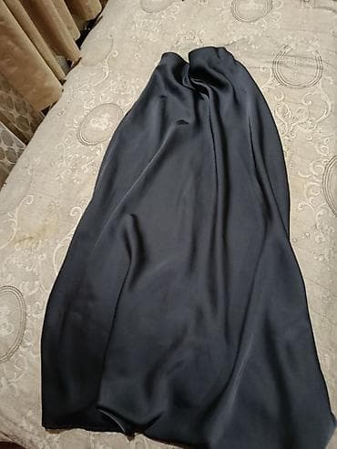 ayaqqab: Boz atlas ətək 2 dəfə geyinilib - Model: sadə, minimal dizaynlı — 2