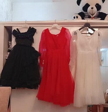 вечерние платья для полных: Şifon ziyafət/gecə geyimləri dəsti - 3 ədəd paltar: qara, qırmızı və — 1