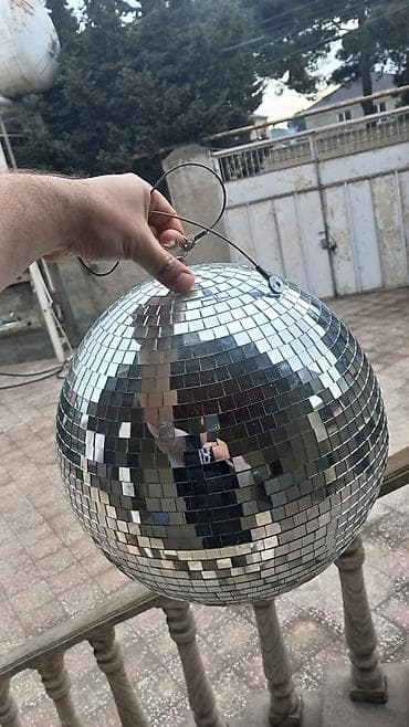 işiq guclendirici: Disko güzgü kürə + elektrikli fırladıcı 230 Manata Nerimanovdan — 1