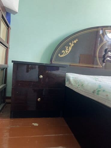 бу кровати: Б/у, Двуспальная кровать, Без подьемного механизма, С матрасом, Без выдвижных ящиков — 4