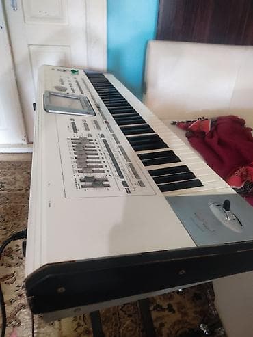 Musiqi alətləri: Sintezator, Korg, İşlənmiş — 1